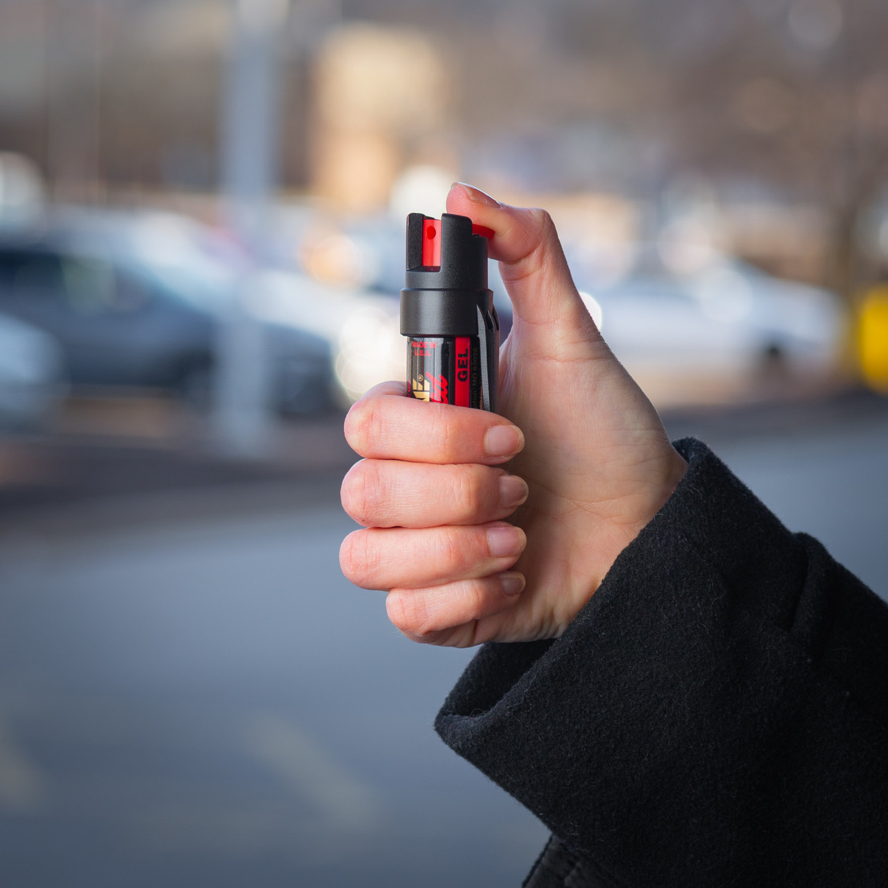 Peuton avoir une bombe lacrymogène sur soi