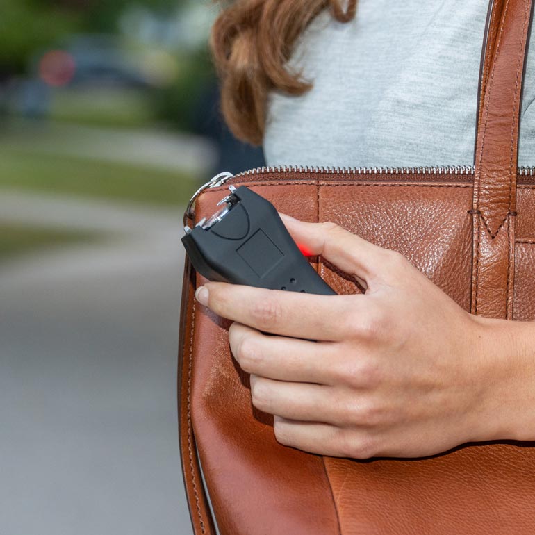 Taser pour Femme Légal Guide Complet pour Votre Sécurité