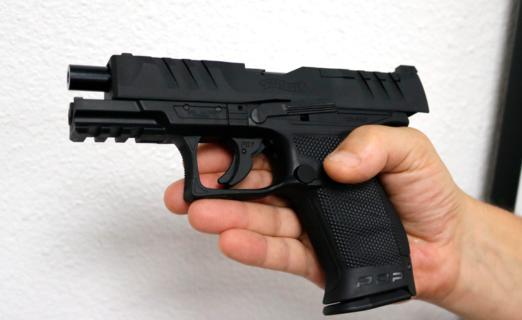 Le Pistolet CO2 Walther PDP Compact dispose d'un système Blowback.